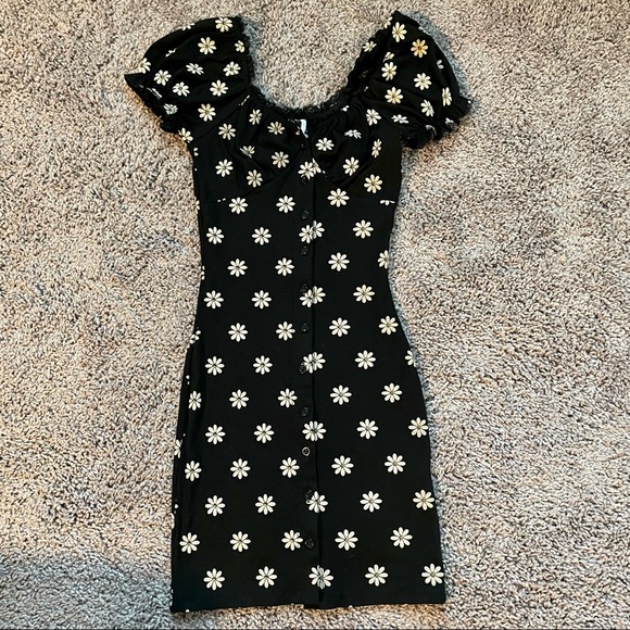 Princess Polly Floral Dress - Picture 6 of 11